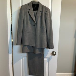 Kasper Classics 3-piece suit